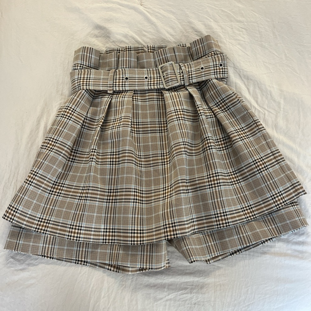 Plaid Skirt with shorts and attached belt #skirt #skort #plaid #pleats